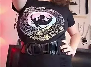 Cute nerd brunette masturbates in panties during hot sexting