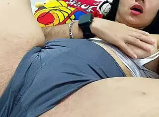 Restregando Mi Clitoris, Feeling That Orgasm Build