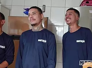 Want a bareback farewell with big cock?