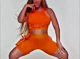 Intense Jerk Off Tribute to Beyonce in Ivy Park