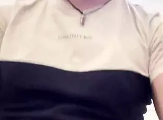 mamando rola do pedreiro até jorrar leitinho - damn!