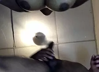 morena shows her sexy ass fully on xvideos red