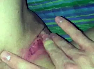 Thick girl moaning as her boyfriend fucks her pussy hard 😍