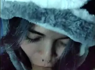 Beautiful Cute Teen White Moon Deepthroats and Blows in Amateur Scene