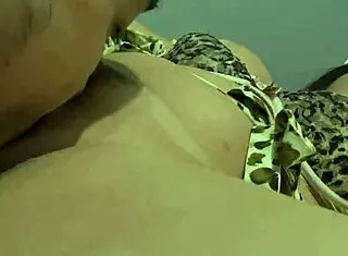 minha namorada de aluguel chokes on monster cock