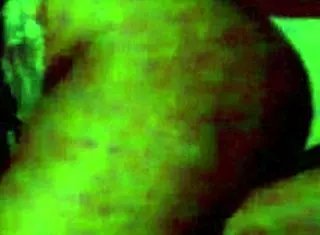 i watch perla montando y moviendose rico