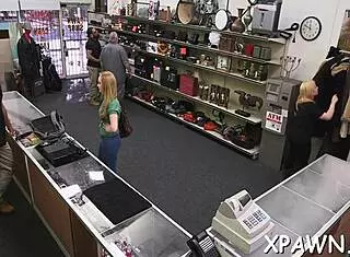 lovely doxy sucks cock in shop 😏