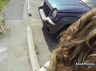 Yo, jebem ogromnoprsno mlado 18+ v parkirišču