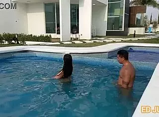 Day off for Mexican producer recording content