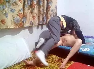 Sorprendo Hermanastra Mirando Xvideos, Buena Mamada Y Clavo Mi Polla