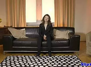 I, the eurobabe, masturbate and wank the old british bloke