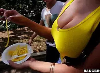 lesbian sweethearts francesca dicaprio & sarah sultry share dildos at home