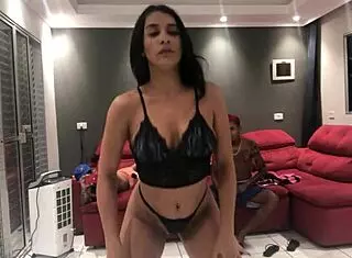 i watch val mineirinha dancing in her thong