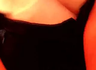 met a single mom at park, tricked her for cash sex! 😏