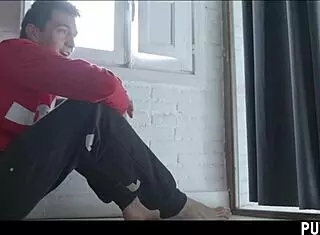 Annie Reis fucks her boyfriend and swallows his cum.