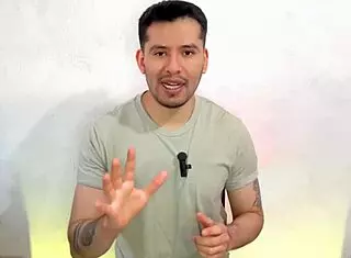 Boss Twink Sucks In Coffee Shop