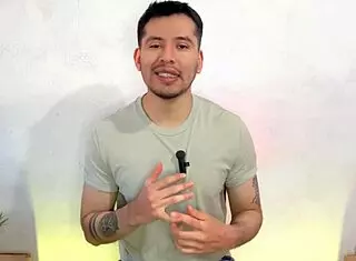 Boss Twink Sucks In Coffee Shop