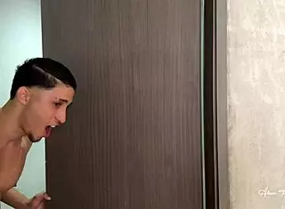 I Fuck a Pregnant Latina Without a Condom