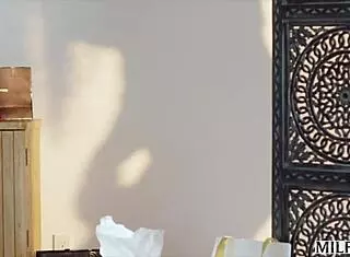 Milfy BBC-Hungry Beauty Jessie Shows Off New Lingerie