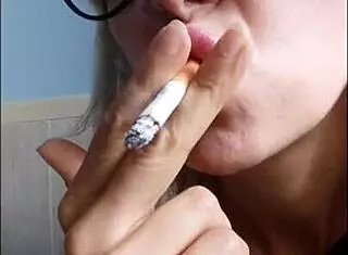 Smokin Hot Babe In Miniskirt Shows Ass Fetishly