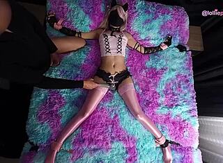 작은 귀염둥이, 묶여서 정액 채워져