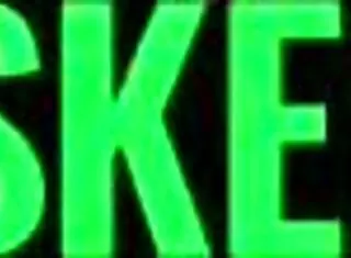 Curvy teen and stepmom trade bodies, gotta cum together! 😏