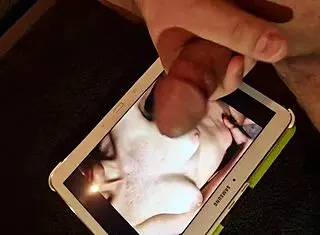 tribut fur martina fragola with masturbation and cumshot on amateurs