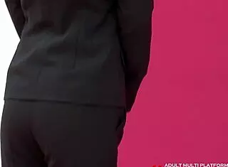 Amateur Nude Shoot With Maki Momoi