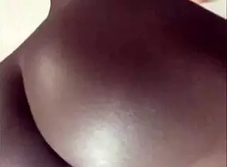 Watch her twerk wildly on that vibrating dildo!