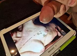 tribut fur martina fragola with masturbation and cumshot on amateurs