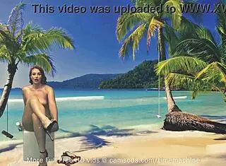 Curvy amateur girl fucks herself with glass dildo on webcam!