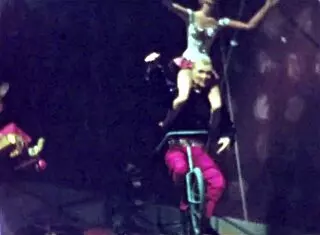 this vintage erotic animation is so cool