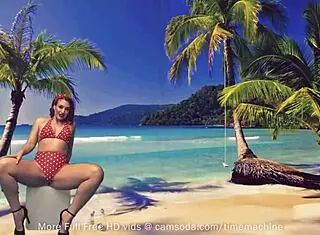 Curvy amateur girl fucks herself with glass dildo on webcam!