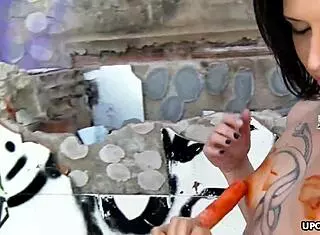 Hey, lesbians Amel Annoga and Francys Belle are making love!