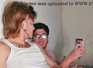 El Chacal Colombiano Le Dio Una Manoseada Al Pasivo Y Lo Hizo Gemir De Placer En Esta Primera Parte