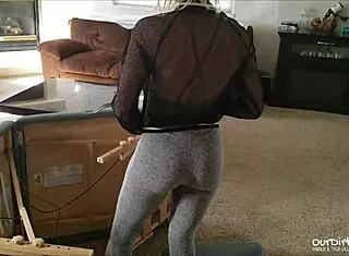 Happy ending massage with cum swallow for couple