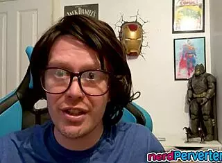 Beautiful angel receives cock in mouth during casting interview