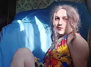 Big white ass crossdresser twerking