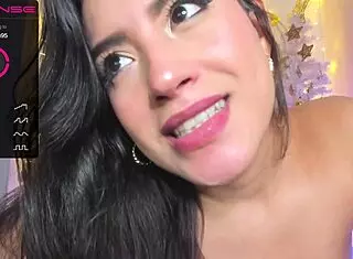 She Sucks Monster Dildo, Drool Drips, Pussy Soaks Screen!