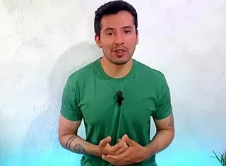 Intriguing penetration of muscular coach by young big cock at gym