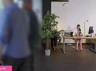 i invited the handyman to watch me masturbate with toys on my ass