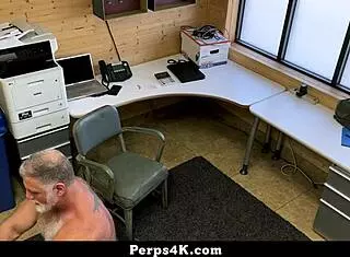 Hey, loss prevention officer claims suspect used fake cash for hardcore deal - Perps4K, you believe this?