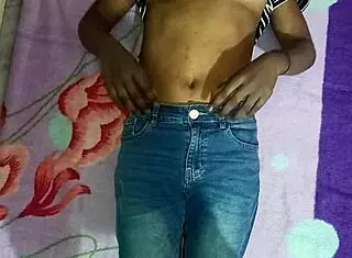 Hey! Indian Housewife Caught in Dirty Bedroom Action!