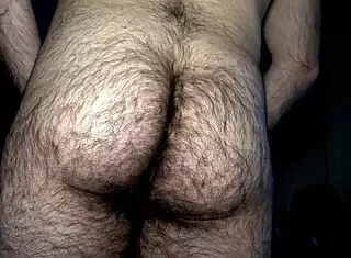 HAIRY GAY BEAR LOUIVMANE TOUR!