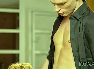 i'm seduced by mommy4k's big tits mature european on sofa for sideways fucking