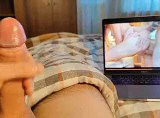 hey, listen to me moan while jerking hard!