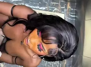 met stranger in elevator who gave blowjob 😏 full video on xred with cum on ass