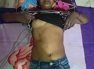 Hey! Indian Housewife Caught in Dirty Bedroom Action!