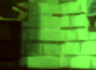 Милая корейская девушка поймана братом за мастурбацией