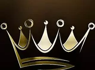 Blonde teen Maisey Monroe and Jade Jaxx try first interracial threesome 😍